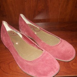 Merrell Avesso Port Suede Flats